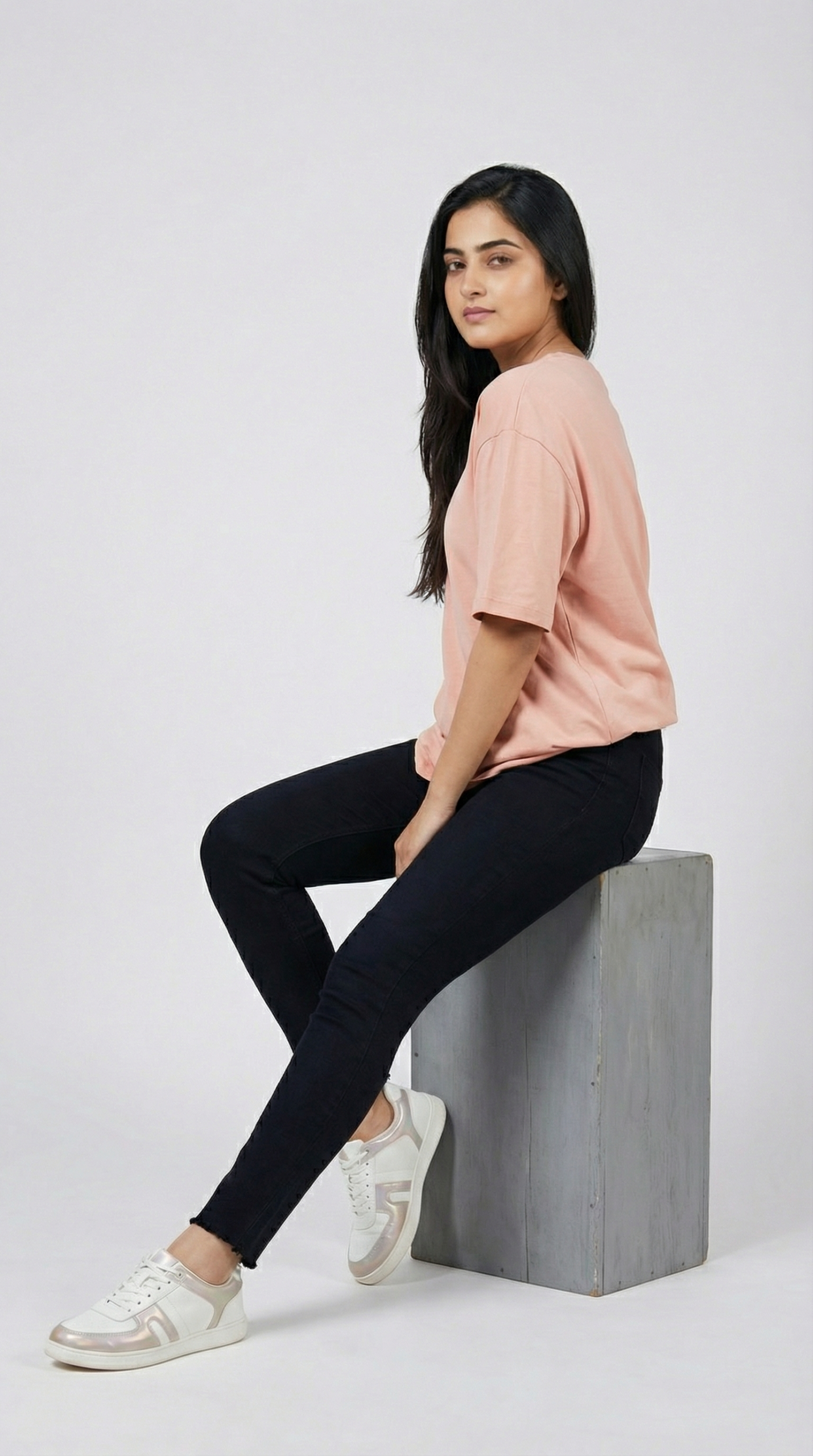 Women’s Lite Pink Oversized T-shirt - Image 2